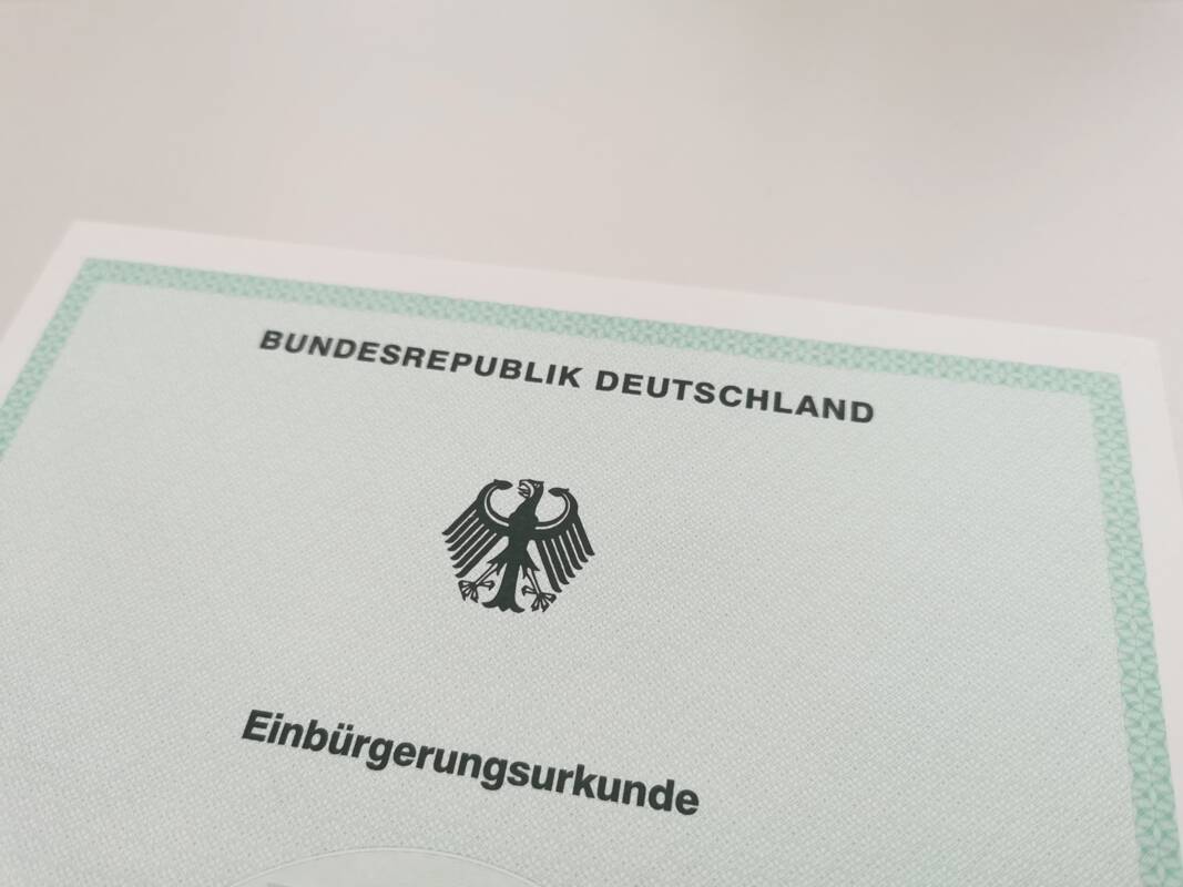 Einbürgerung & Staatsangehörigkeit 32 Ordnungs und Rechtsamt Fachämter Verwaltung Einbürgerung & Staatsangehörigkeit 32 Ordnungs und Rechtsamt Fachämter Verwaltung